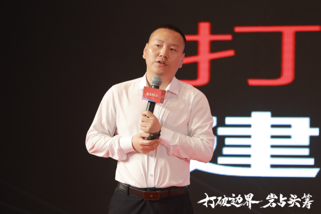 群星璀璨，共譜華章 | 2021將軍企業(yè)戰(zhàn)略營(yíng)銷峰會(huì)答謝晚宴盛大舉行！(圖3)