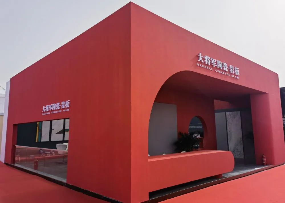 焦點(diǎn)！大將軍驚艷亮相雄安德維斯建博會(huì)，流量爆棚引圍觀！(圖2)