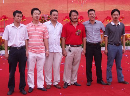 將軍企業(yè)拋光磚線勝利剪彩優(yōu)質產(chǎn)品成功下線
(圖7)