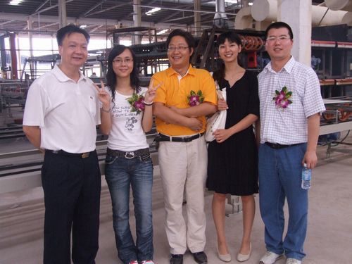 將軍企業(yè)拋光磚線勝利剪彩優(yōu)質產(chǎn)品成功下線
(圖10)