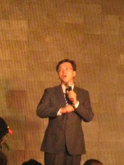 2011年度中國(guó)優(yōu)秀陶瓷經(jīng)銷商頒獎(jiǎng)典禮，大將軍載譽(yù)而歸！
(圖1)