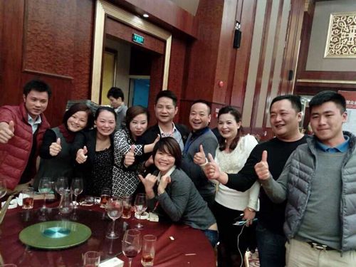 【峰會(huì)一線(xiàn)】大將軍陶瓷2015合作伙伴峰會(huì)暨新品發(fā)布會(huì)圓滿(mǎn)成功
(圖21)