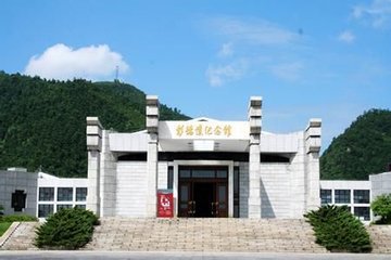 大將軍陶瓷紀(jì)念彭德懷誕辰120周年公益慈善活動(dòng)即將開(kāi)啟！
(圖3)