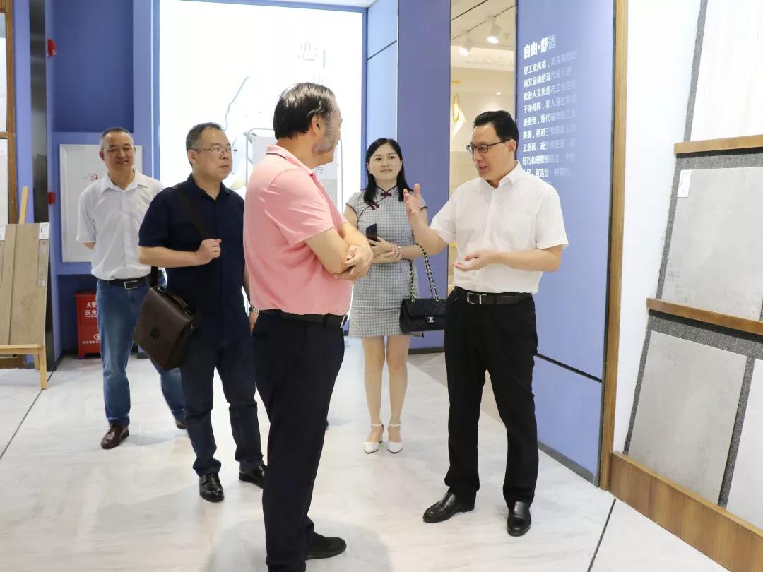 頭條丨衡陽政府考察團再度走進將軍企業(yè)，共商發(fā)展未來！
(圖12)