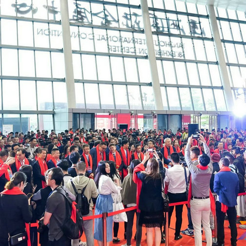 熱點(diǎn)丨熱火朝天的行業(yè)兩大盛會(huì)中，大咖會(huì)去做什么？
(圖2)
